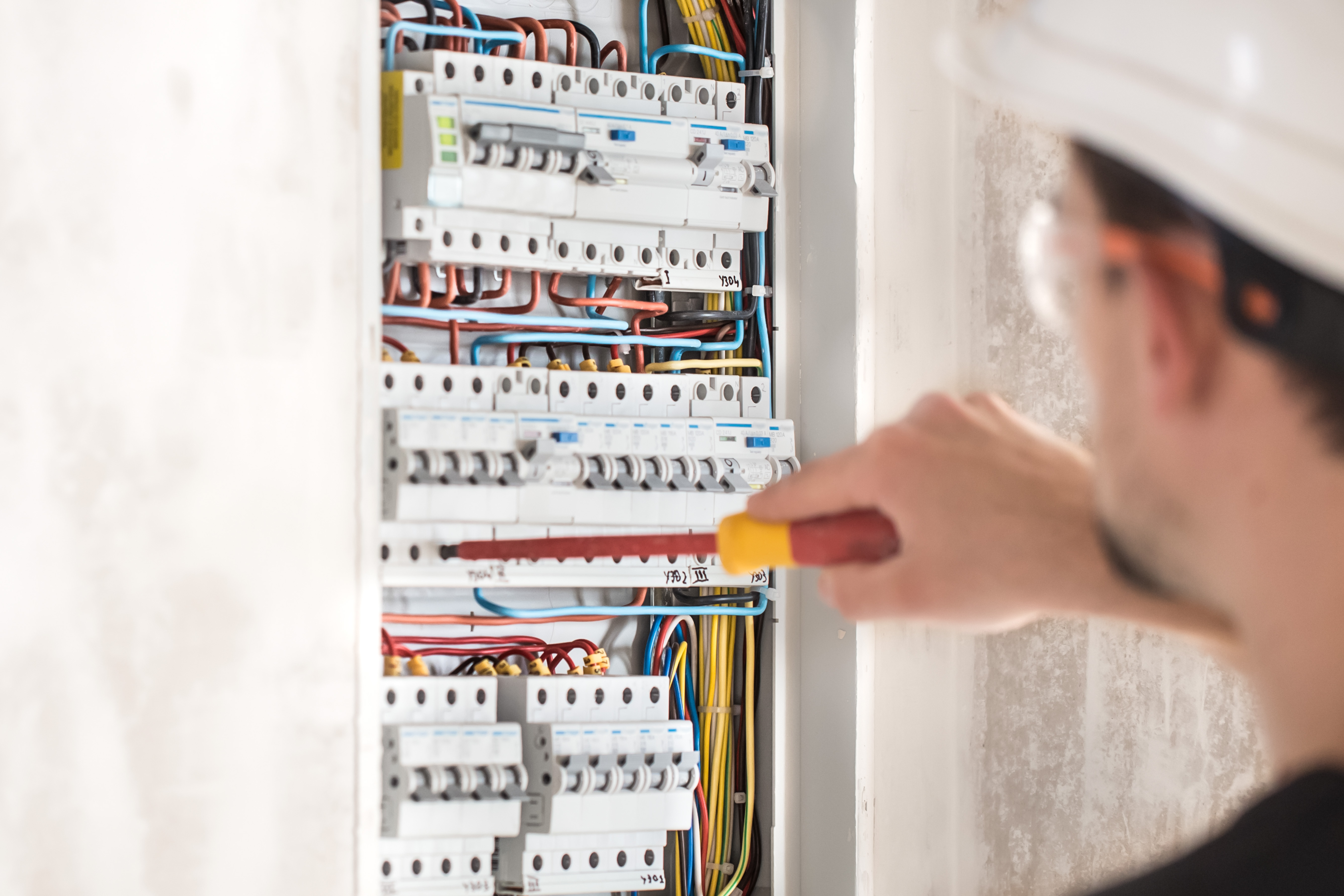 Electrical wiring in the apartment
