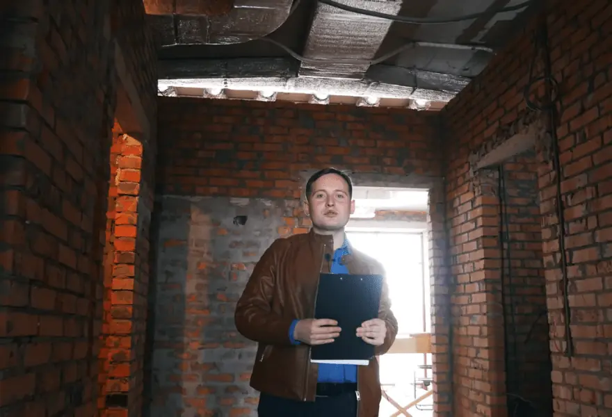 Специалист Альтер Эйр на объекте 