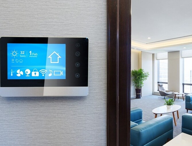 Модифікації із сенсорною панеллю управління