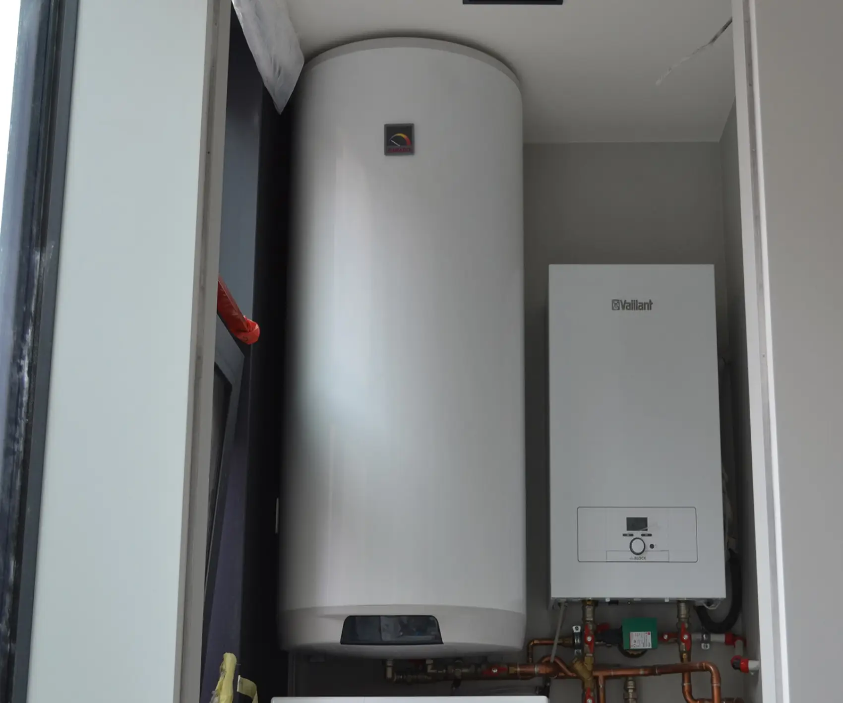 Комплекс инженерных систем в квартире царской постройки