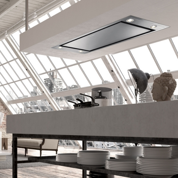 Потолочная вытяжка FABER HEAVEN на кухне